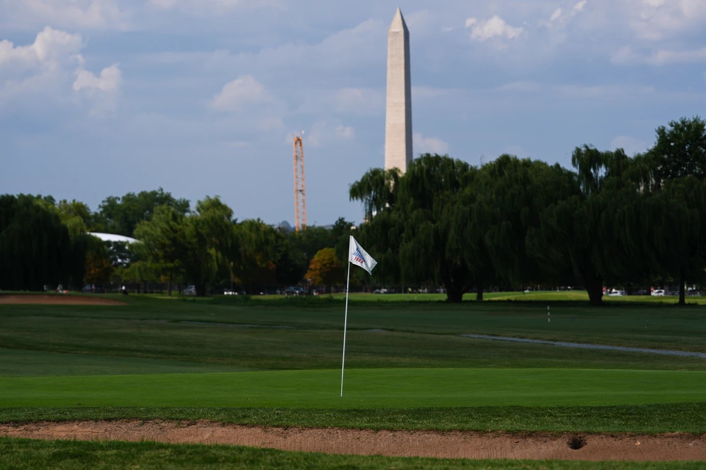 Park Service quietly awards contracts to work on Trump’s takeover of East Potomac golf cou